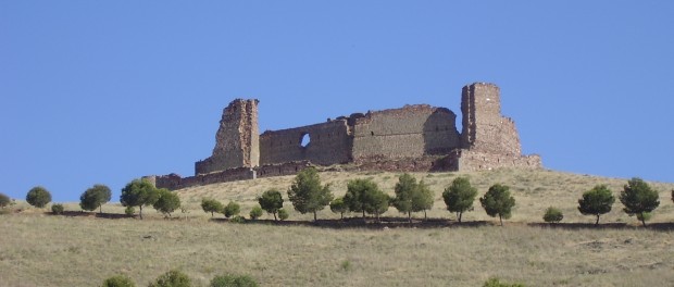 Resultado de imagen de castillo almenas del cid