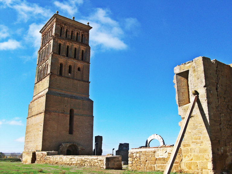 La Torre de San Pelayo (El Faro de Campos). Villavicencio de los Caballeros (Valladolid).