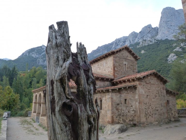 Iglesia Mozárabe de Santa Maria de Lebeña (Cillórigo de Liébana, Cantabria).
